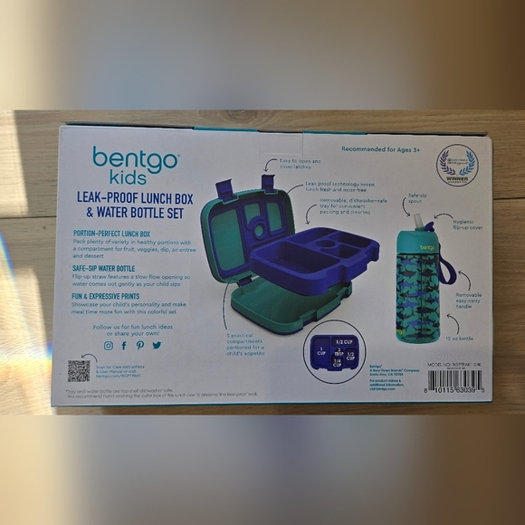 NIB bentgo sharks lunchbox with water bottle - Picture 2 of 4